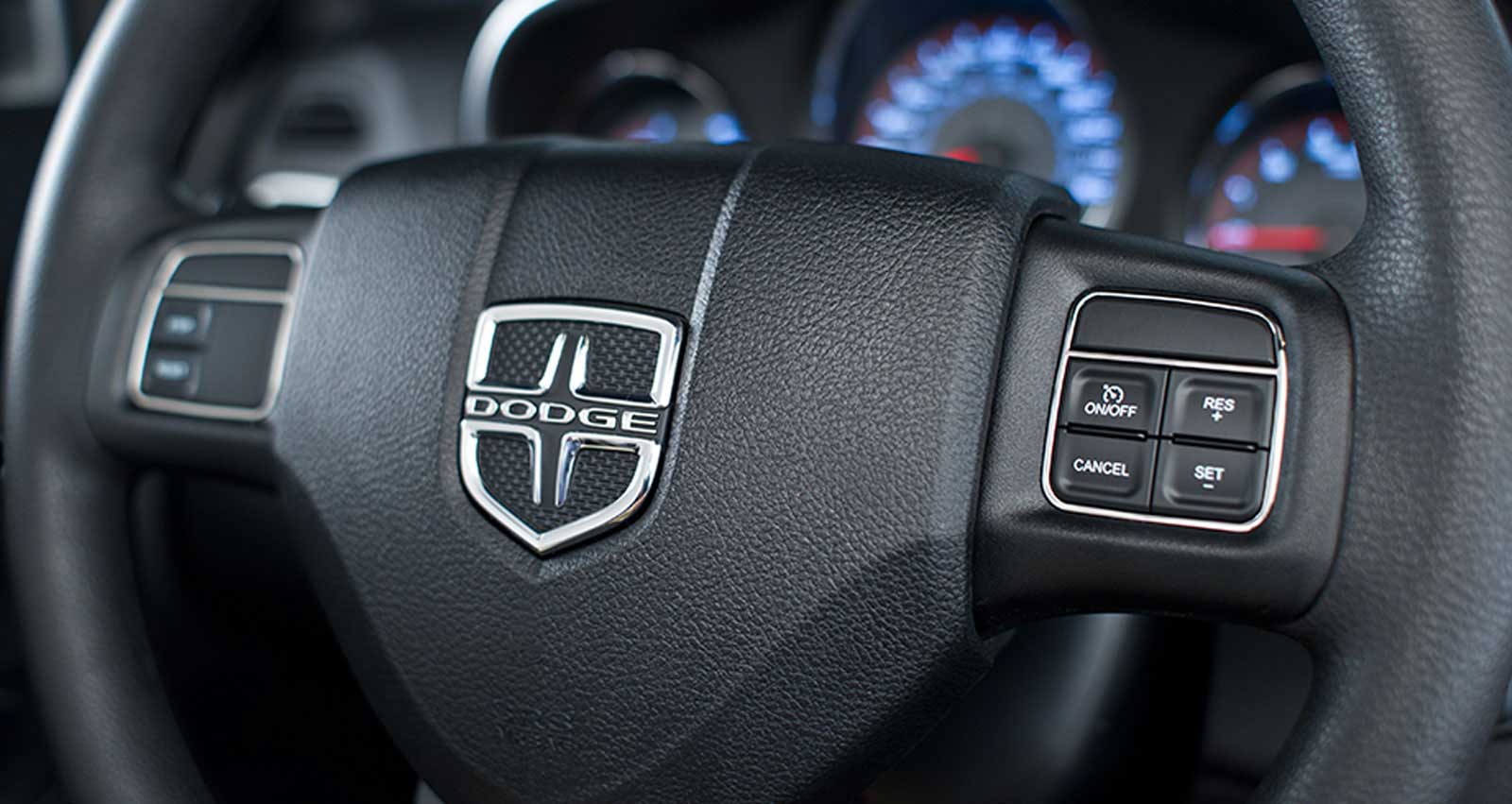 2014 Dodge Avenger SE Interior Steering