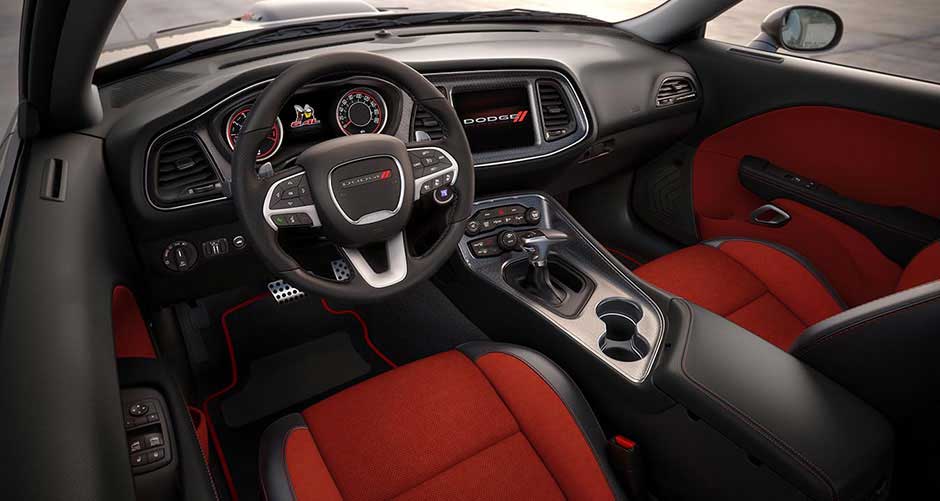 Dodge Challenger R/T Plus Shaker Interior