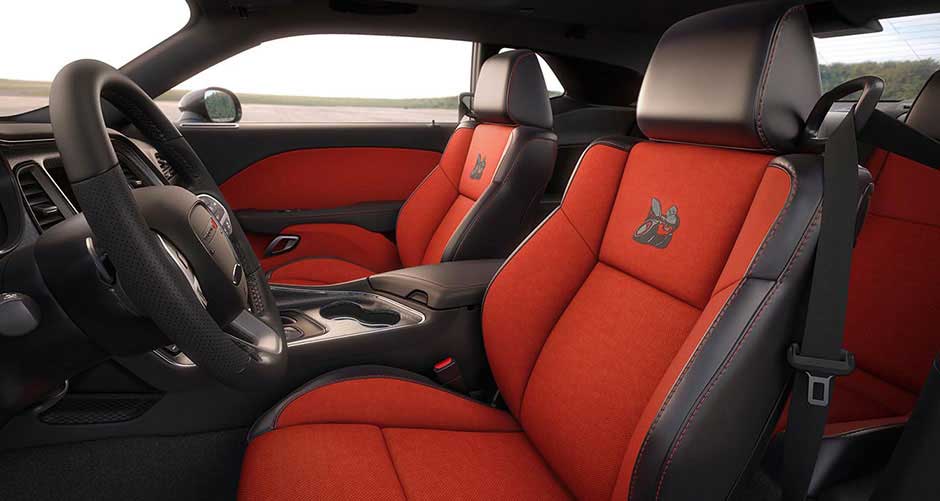 Dodge Challenger R/T Plus Interior front seats