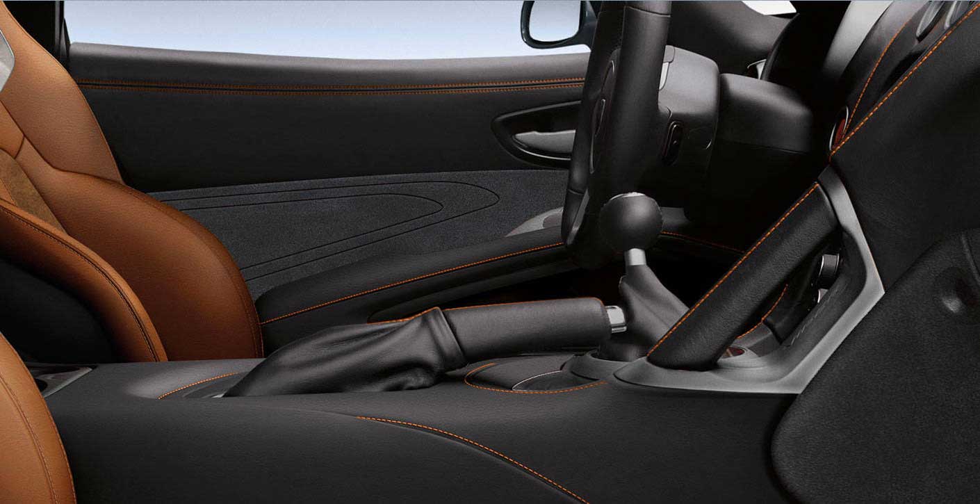 Dodge Viper SRT Interior