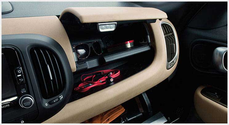 Fiat 500L Lounge Interior