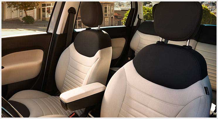 Fiat 500L Lounge Interior seats