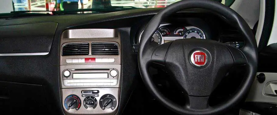 Fiat Linea Classic 1.4L P Classic Interior steering