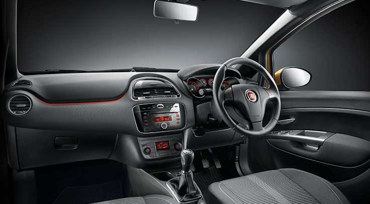 Fiat Punto Evo Dynamic 1.2 Interior front view