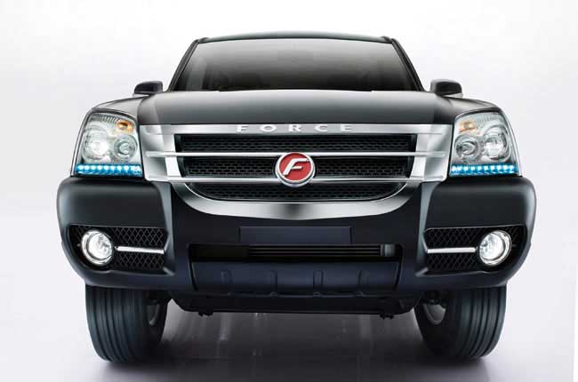 Force Motors Force One LX ABS 7 STR Exterior front view