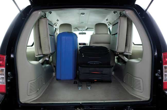 Force Motors Force One SX 6 STR Interior luggage space