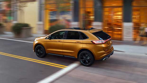 Ford Edge SE AWD Exterior side view