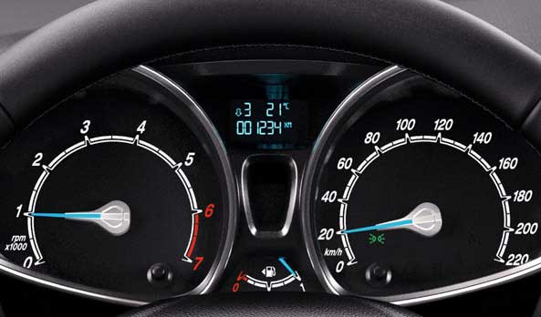 Ford Fiesta Trend Diesel Interior speedometer