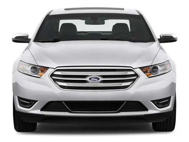 Ford Taurus SE Exterior front view