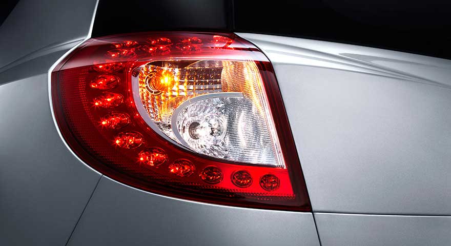 Geely Emgrand X7 2.4 AT Exterior rear lights