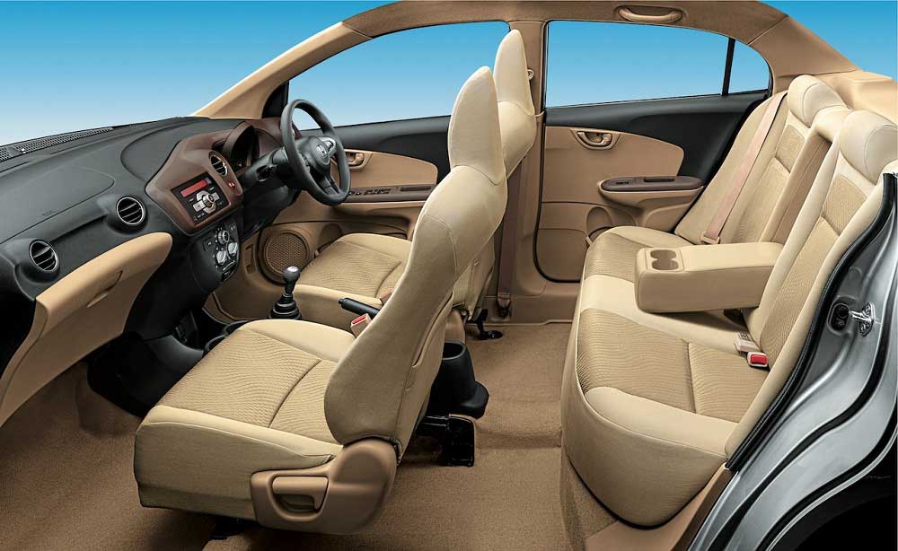 Honda Amaze 1.2 VX i-VTEC Interior front and back seats