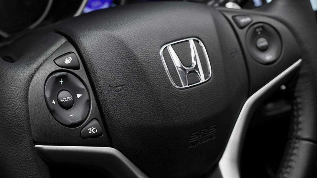 Honda Fit LX 6MT Interior
