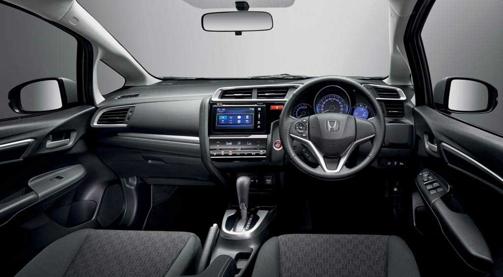 Honda Jazz S MT Interior steering