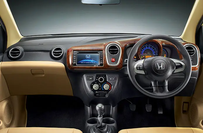 Honda Mobilio V Option i DTEC Front Interior View