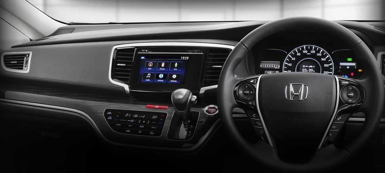 Honda Odyssey VTi L Interior steering