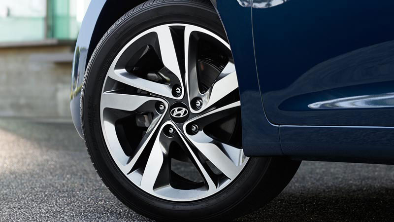 Hyundai Elantra CRDi SX 2015 Front Wheel