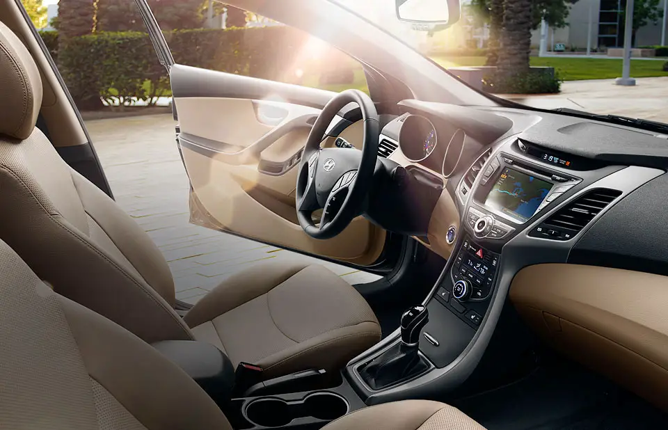 Hyundai Elantra CRDi SX AT 2015 Front Interior View