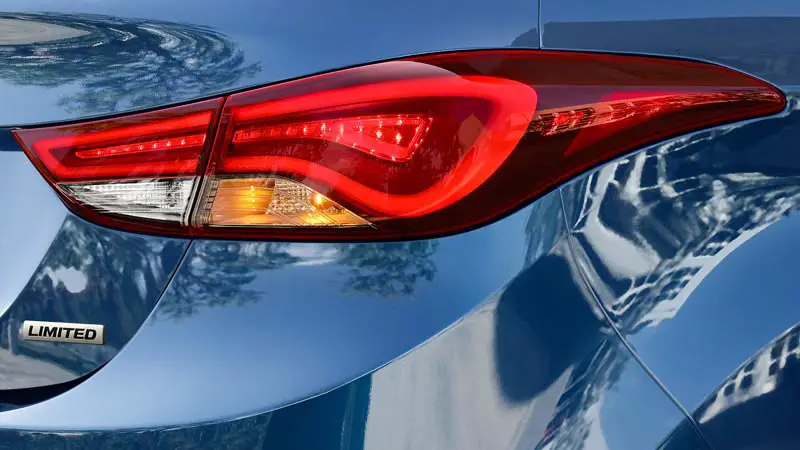 Hyundai Elantra SX 2015 Back Headlight