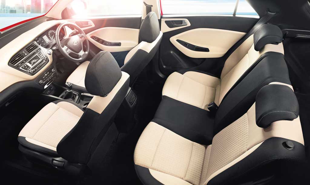 Hyundai Elite i20 Era 1.2 Interior front and rear seats