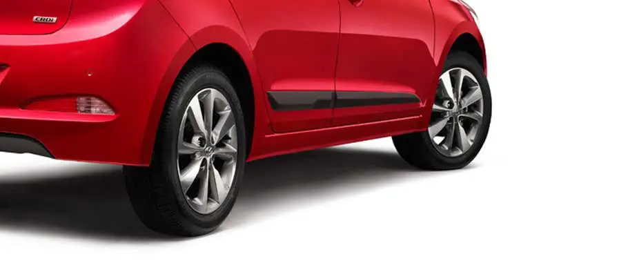 Hyundai Elite i20 Era 1.4 CRDI Exterior front and rear tyres