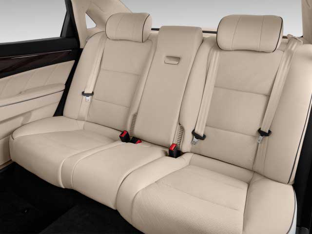 Hyundai Equus Signature Interior seats