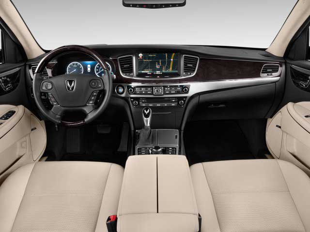 Hyundai Equus Signature Interior dashboard