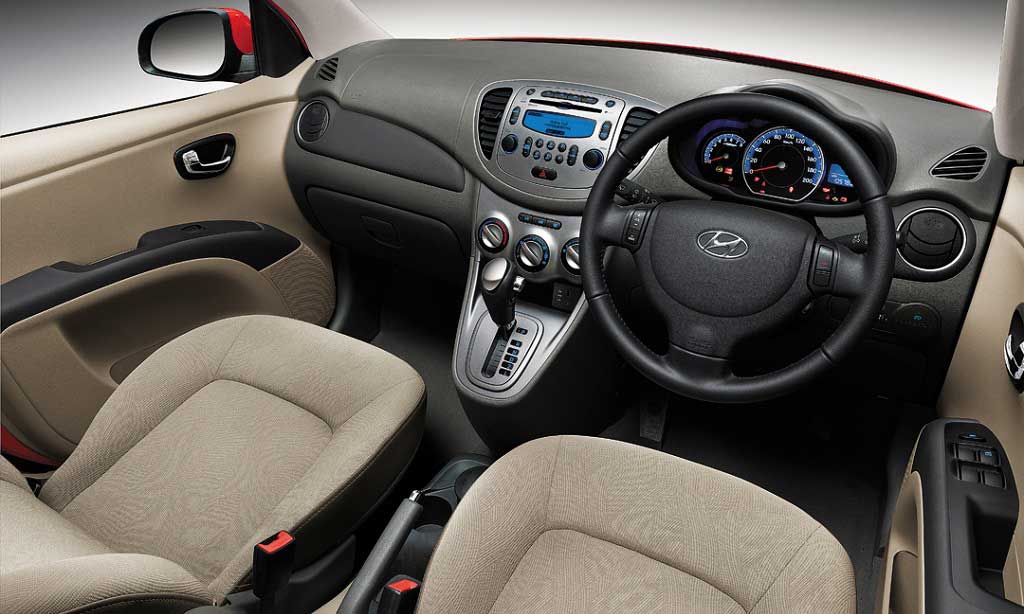Hyundai i10 1.1 iRDE Magna Special Edition Interior steering