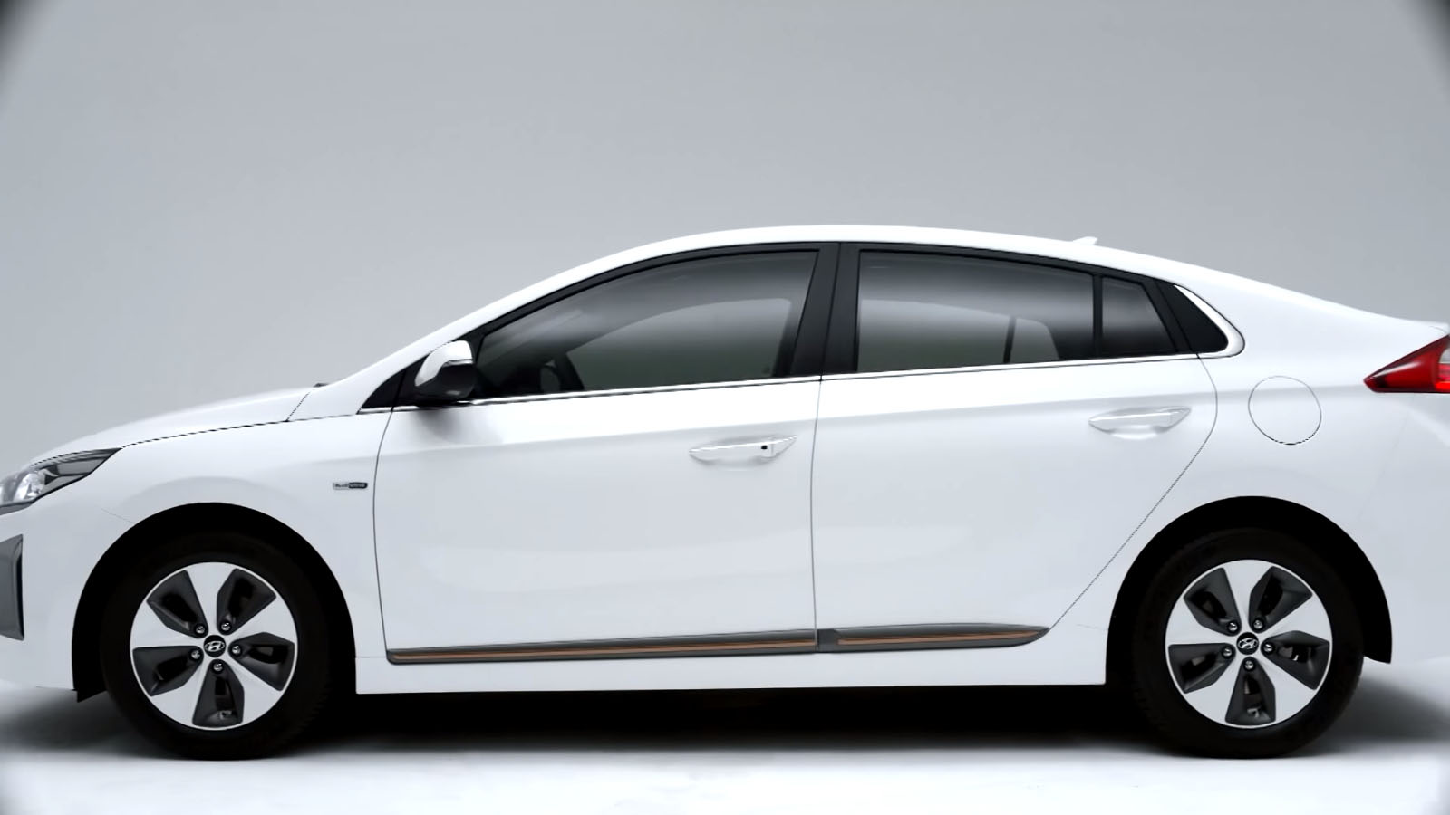Hyundai Ioniq Electric Hybrid side view