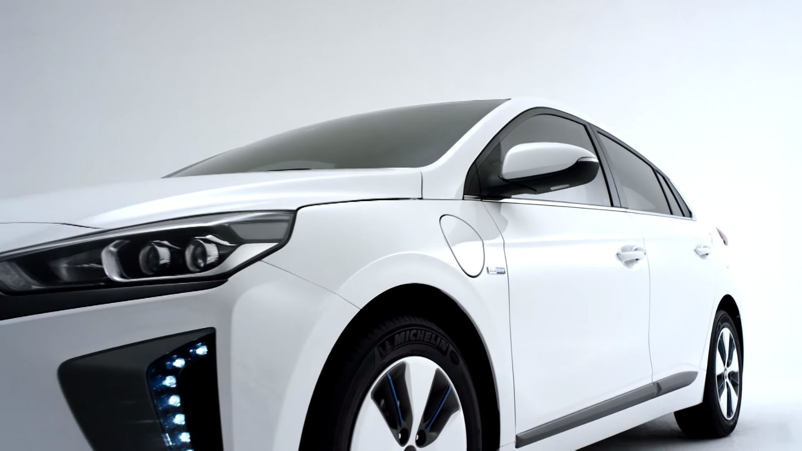 Hyundai Ioniq Electric Hybrid front view