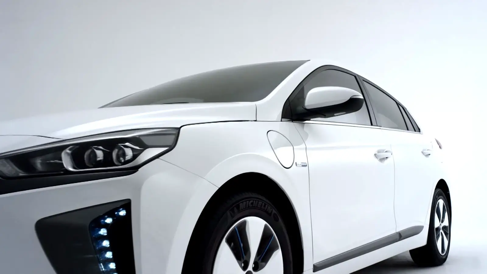 Hyundai Ioniq Electric Plug in Hybrid front cross view