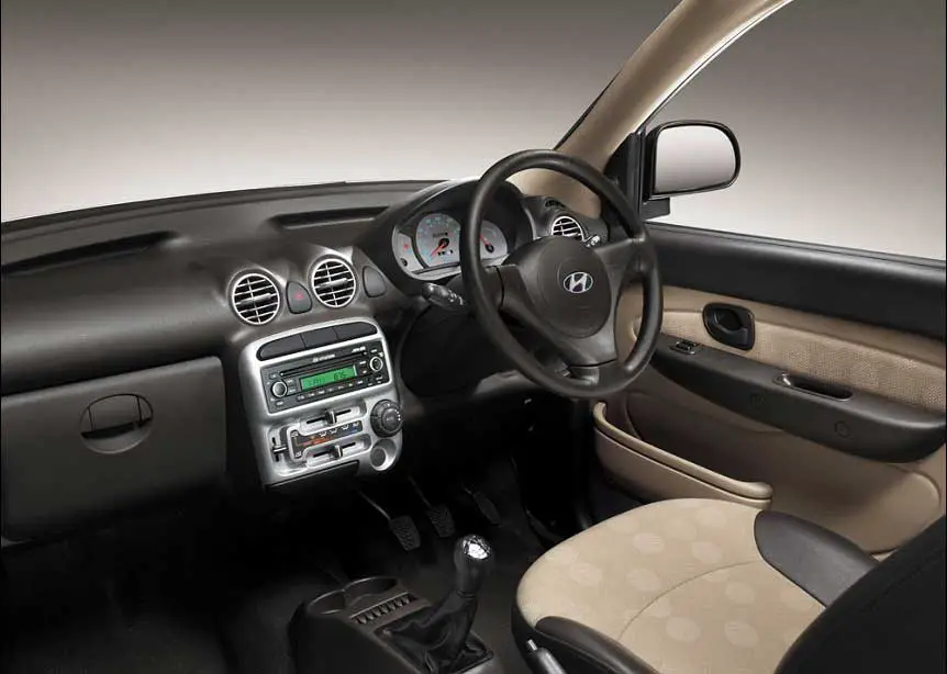 Hyundai Santro Xing GL Plus LPG Interior steering