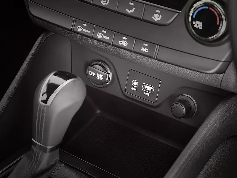 Hyundai Tucson Active blutooth and ipod connectivity view