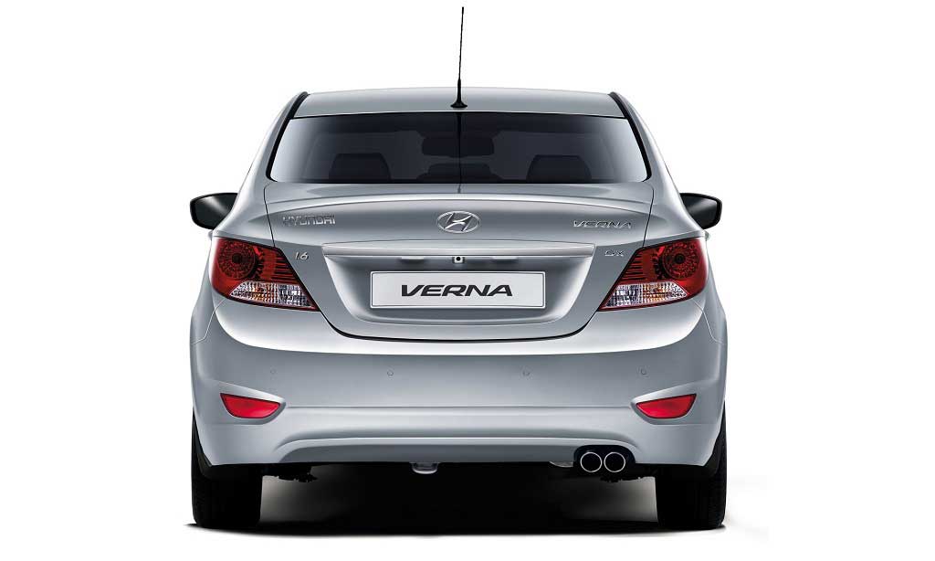 Hyundai Verna Fluidic 1.6 VTVT EX Exterior rear view