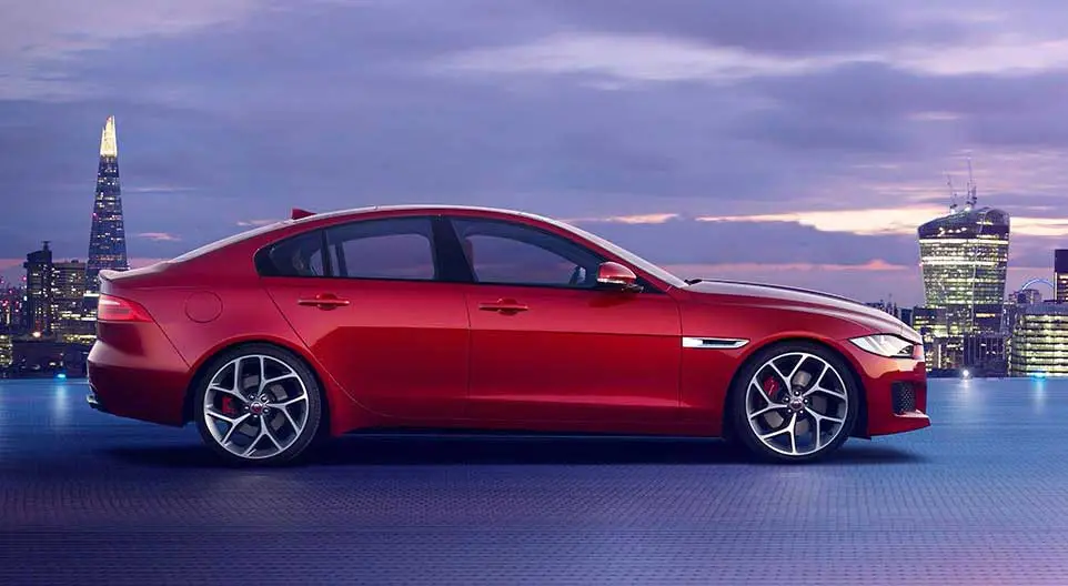 Jaguar XE R-Sport 2015 Side View