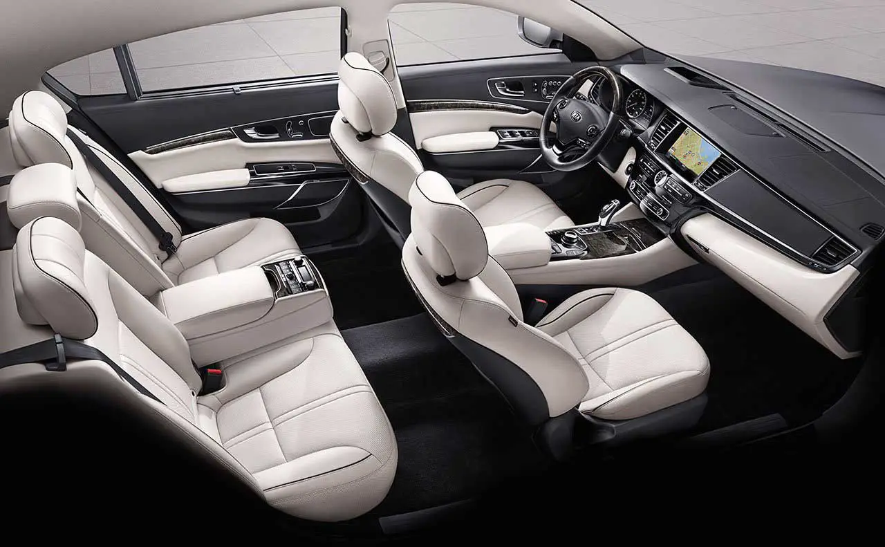 Kia K900 Premium Interior seats