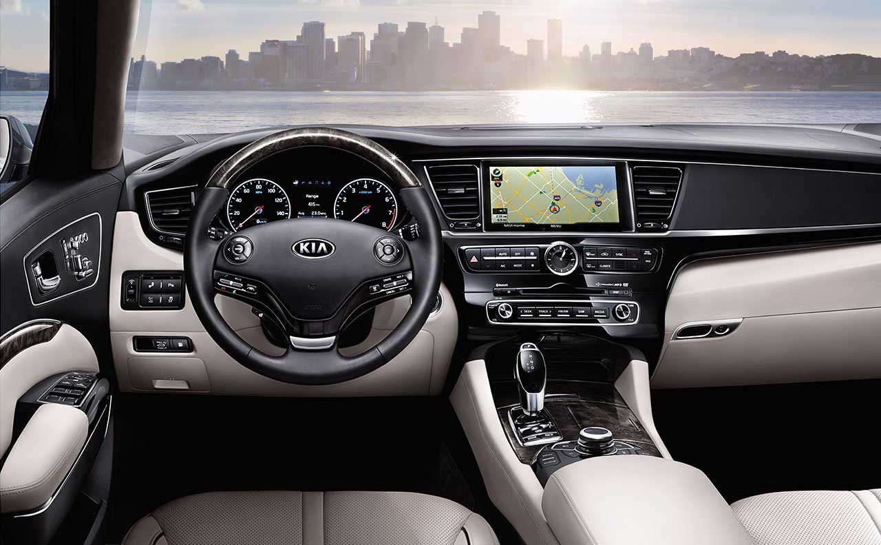 Kia K900 Premium Interior steering