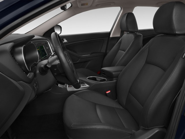 Kia Optima Seden SX Limited interior front seat cross view