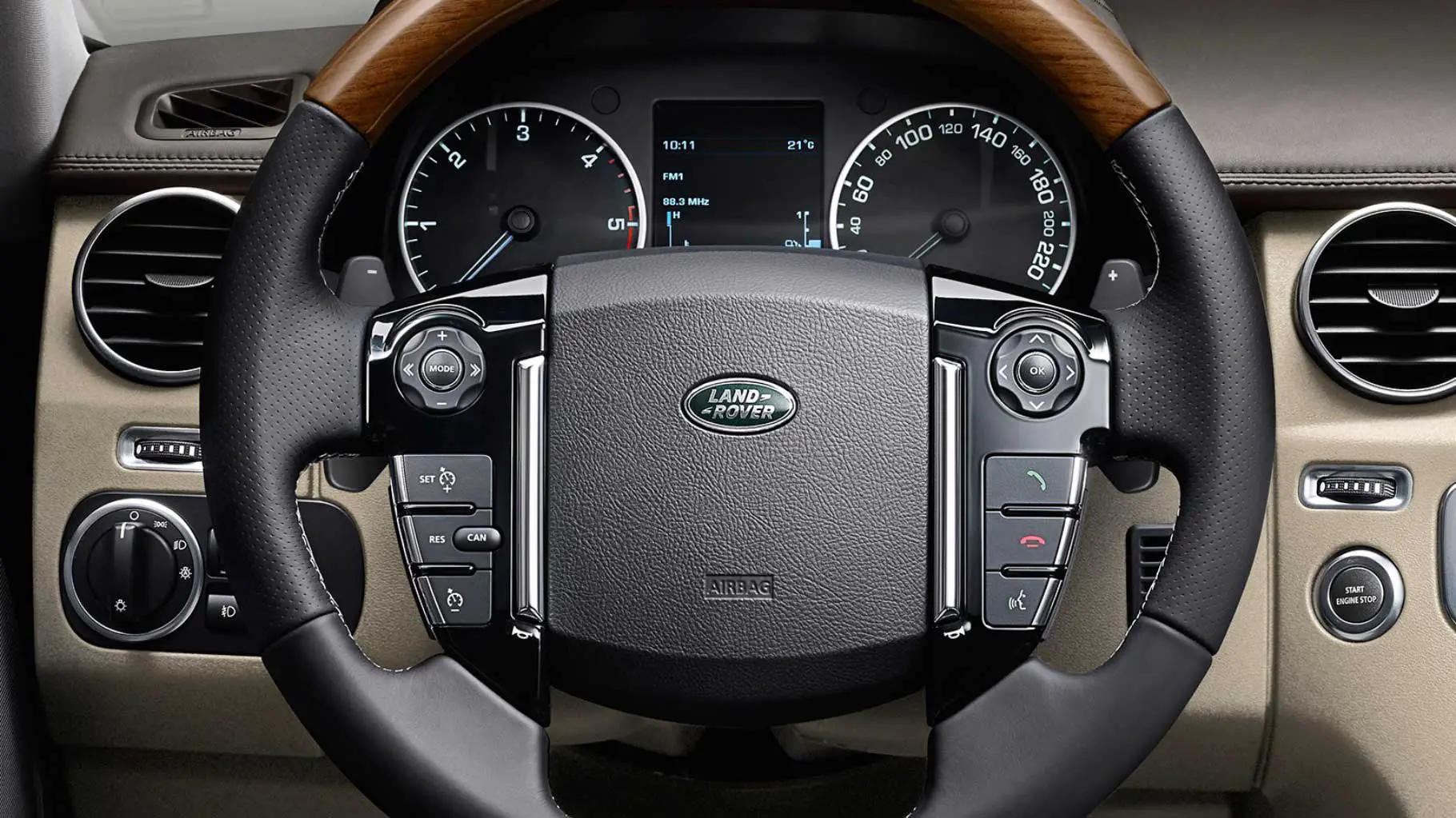 Land RoverLR4 Base Interior steering