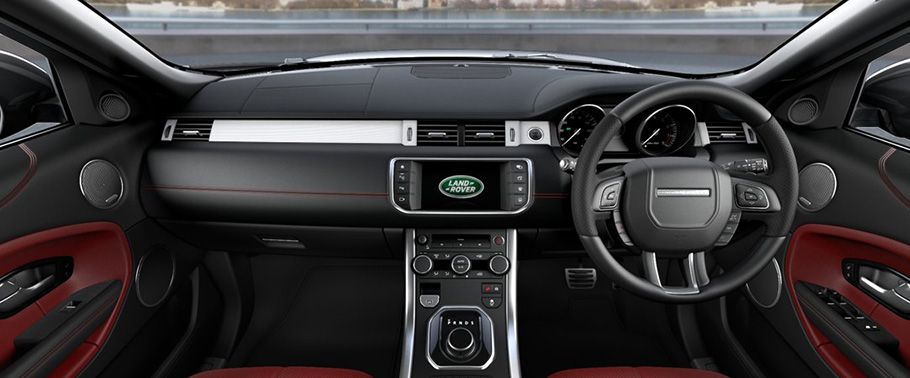 Land Rover Range Rover Evoque HSE interior front view