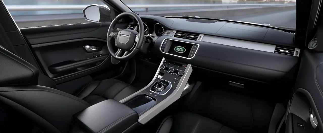 Land Rover Range Rover Evoque SE interior front cross view