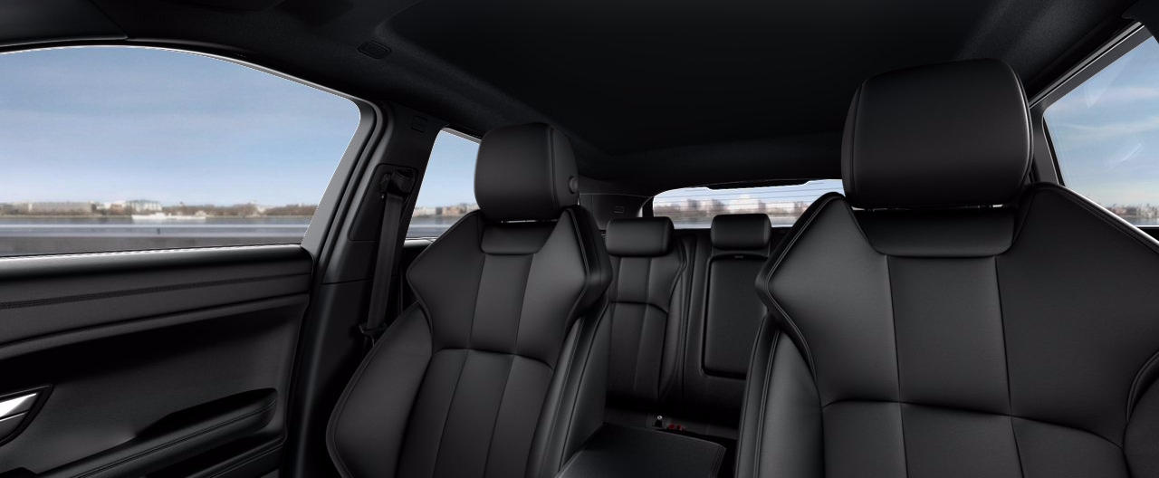Land Rover Range Rover Evoque SE interior seat view