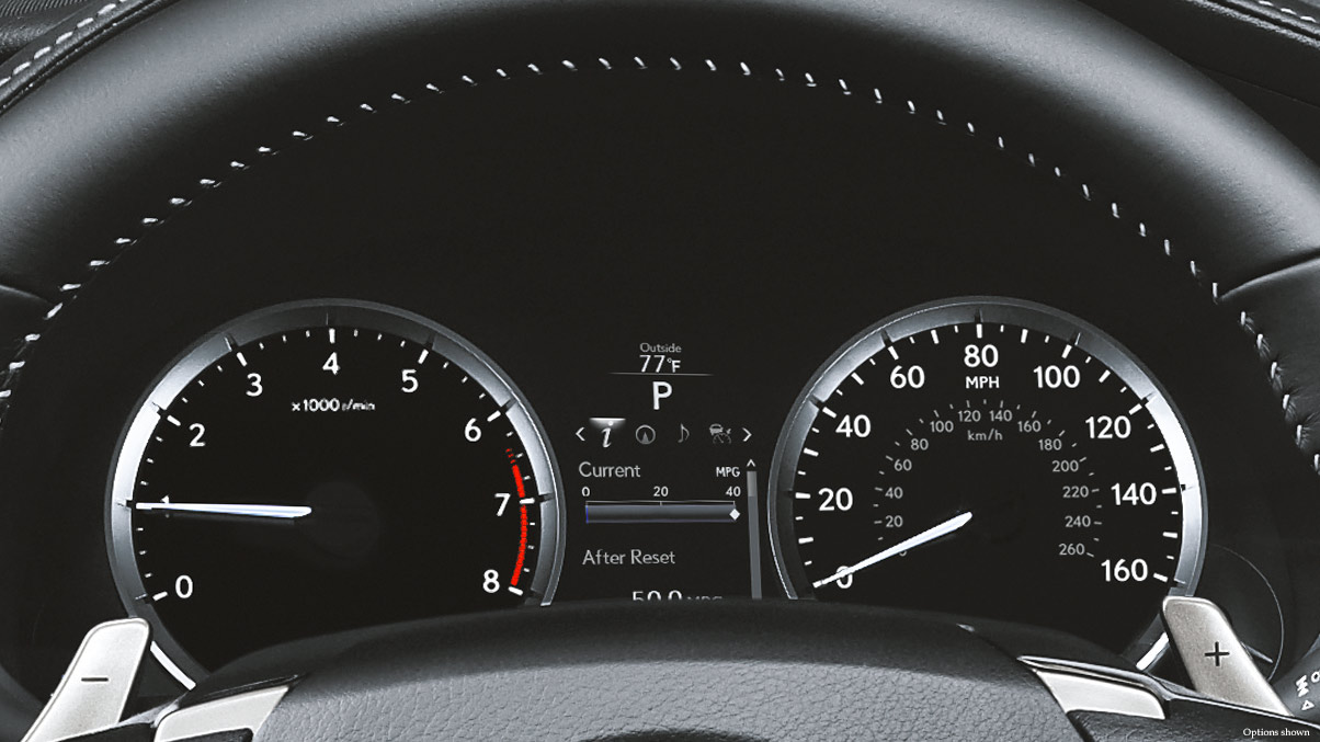 Lexus IS 350 t interoir speedometer view