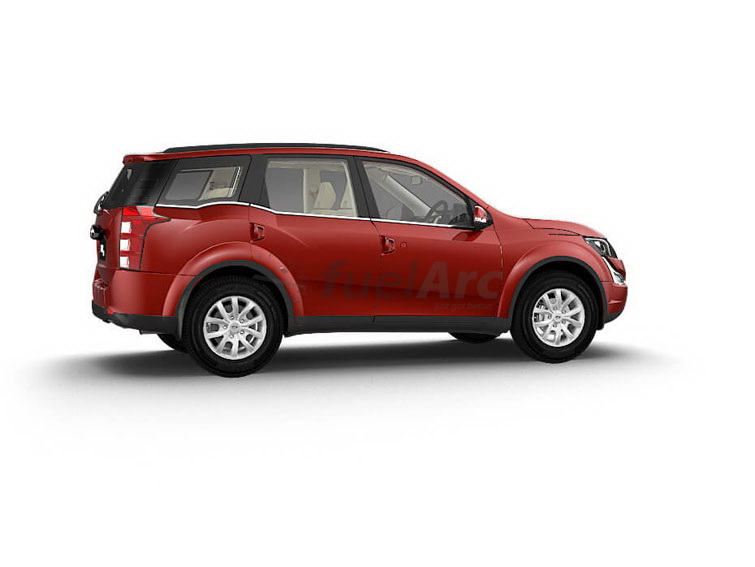 Mahindra XUV 500 AT W10 FWD side view