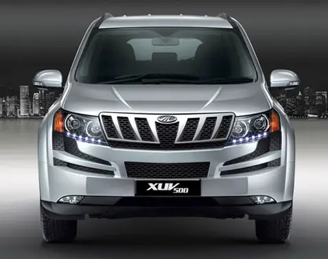 Mahindra XUV 500 W8 2WD Front View