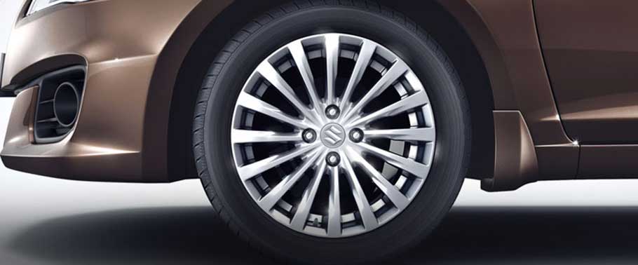 Maruti Suzuki Ciaz VDI Plus Diesel Exterior Front Tyres