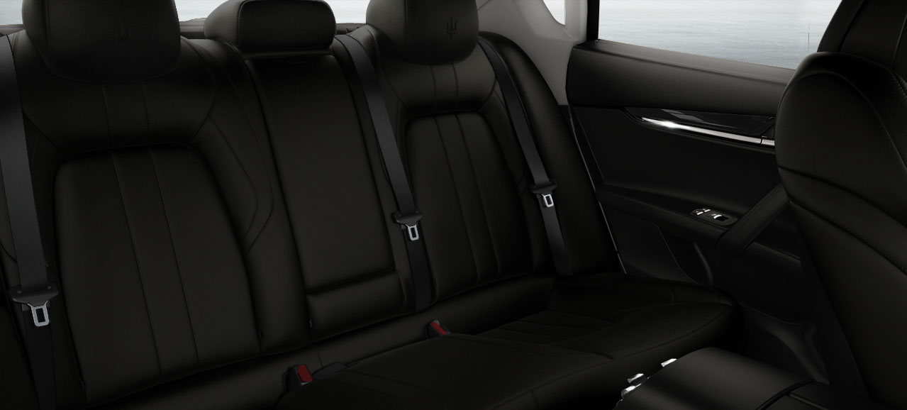 Maserati Quattroporte S interior rear seat view