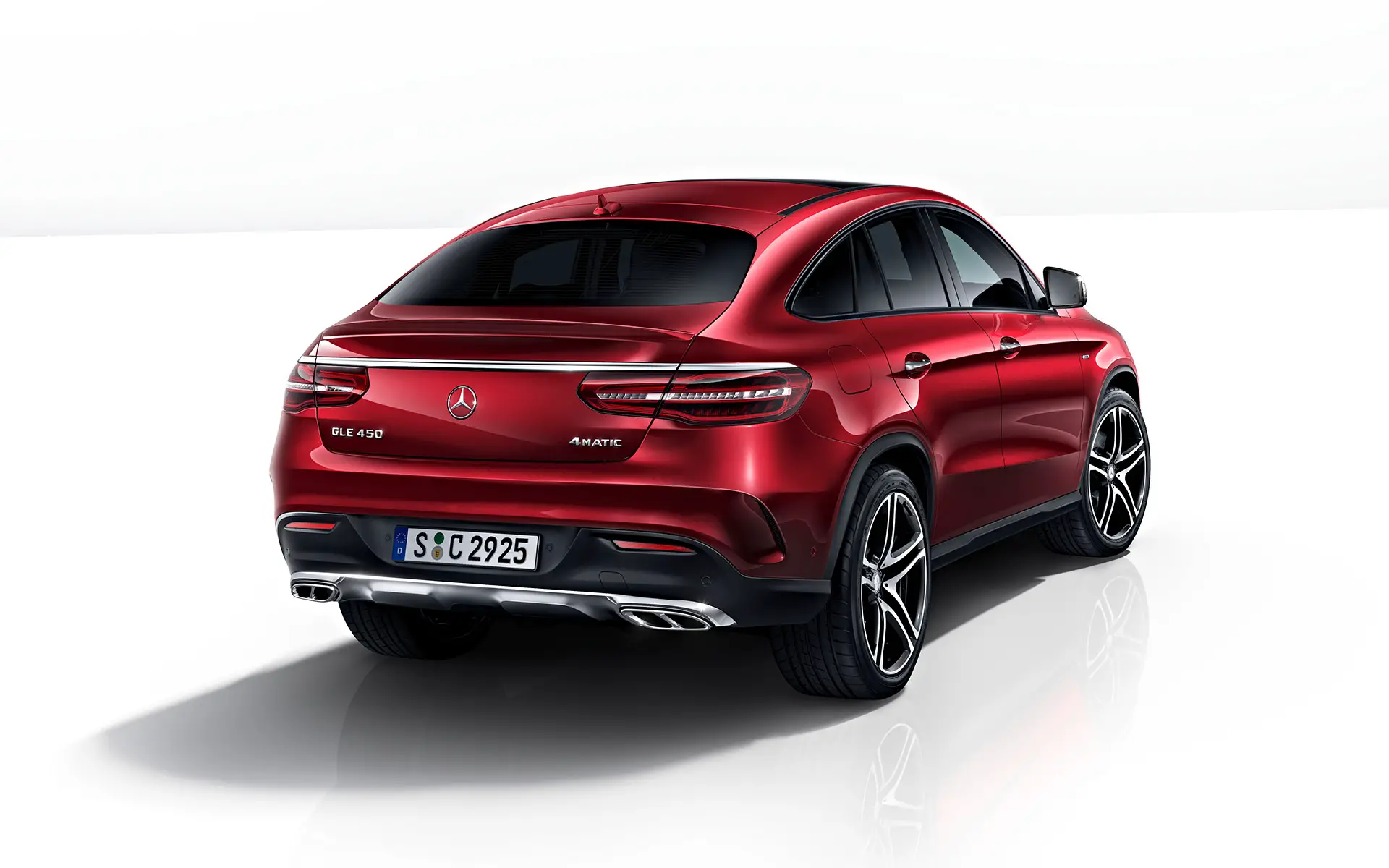 Mercedes Benz AMG GLE 450 rear cross view