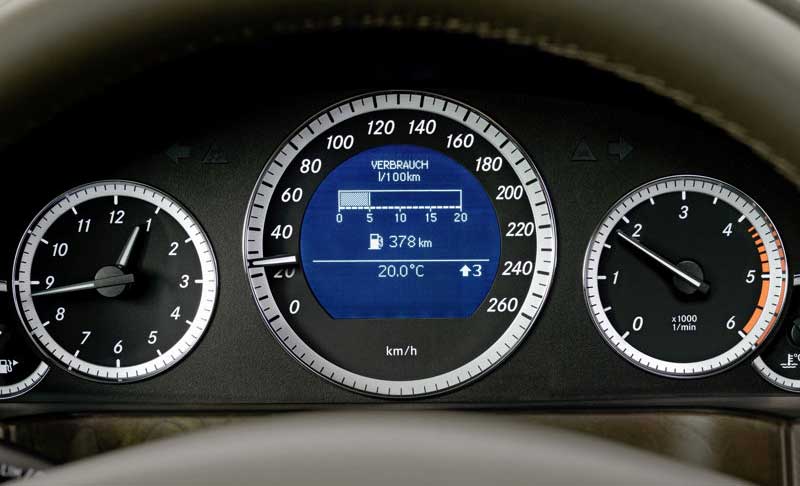 Mercedes Benz E Class E 200 CGI Speedometer