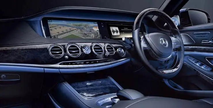 Mercedes-Benz S Class S500 Front Interior View