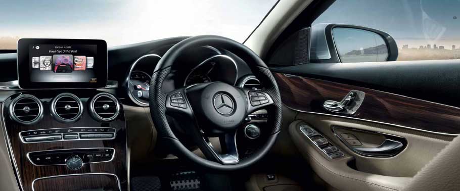 Mercedes Benz C Class C 200 CGI Avantgrade Interior steering
